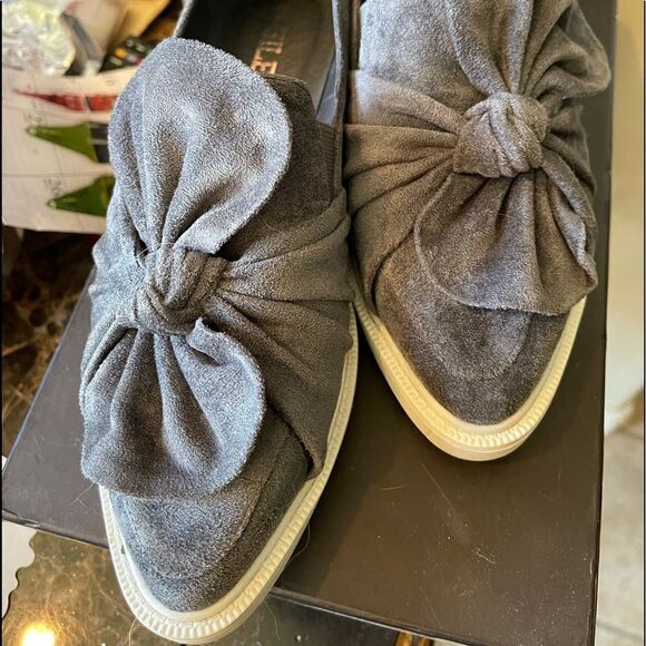 KNITTED & Knotted Suede Bow Flat - Picture 1 of 9